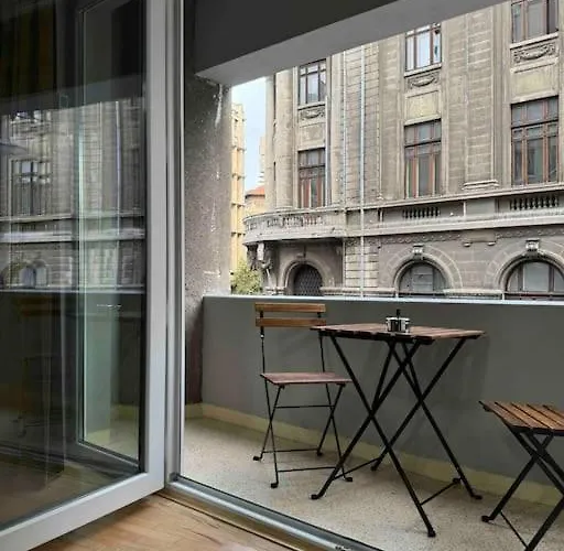 Apartman Double Near Square - 2 Balconies