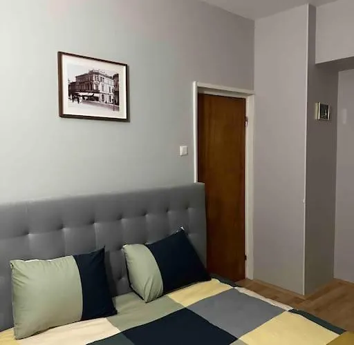 Double Near Square - 2 Balconies Apartman Bukarest