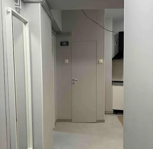 Double Near Square - 2 Balconies شقة *