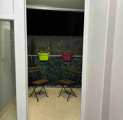 Double Near Square - 2 Balconies * بوخارست